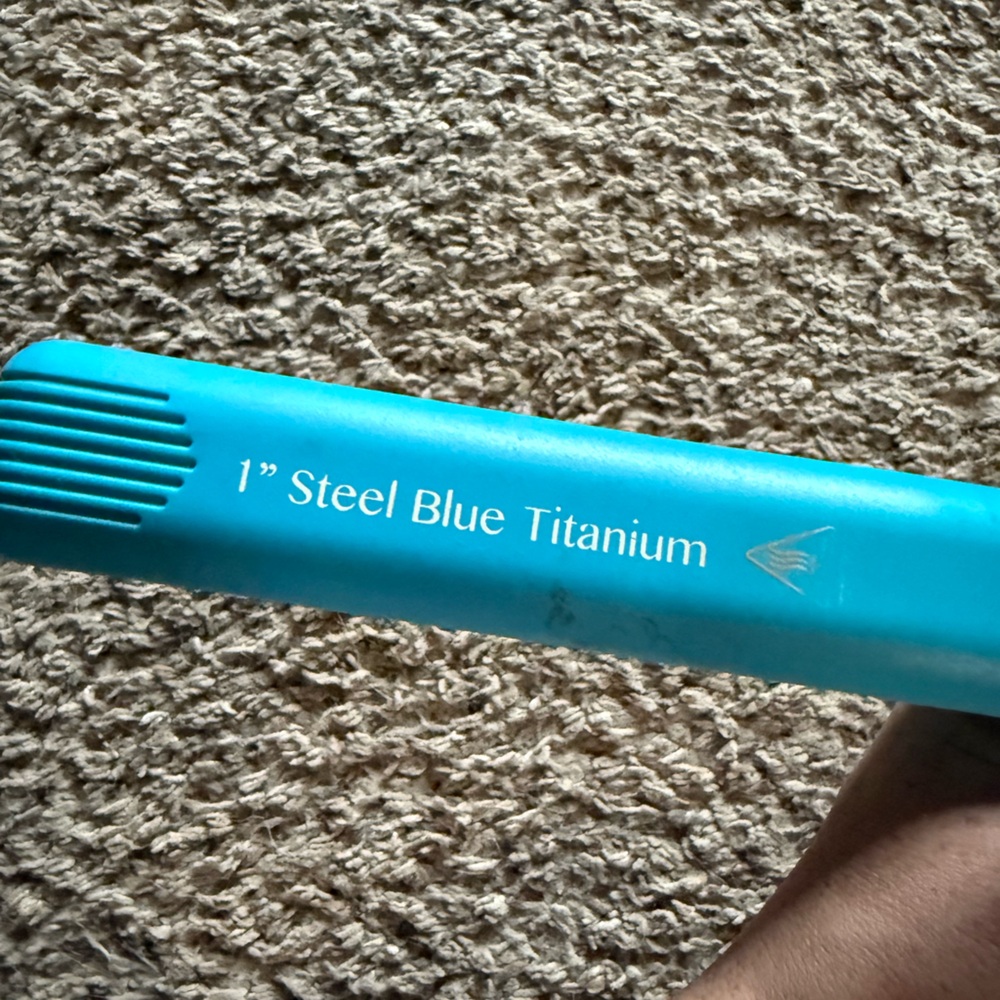 Evolution 1” titanium Hair Straightener